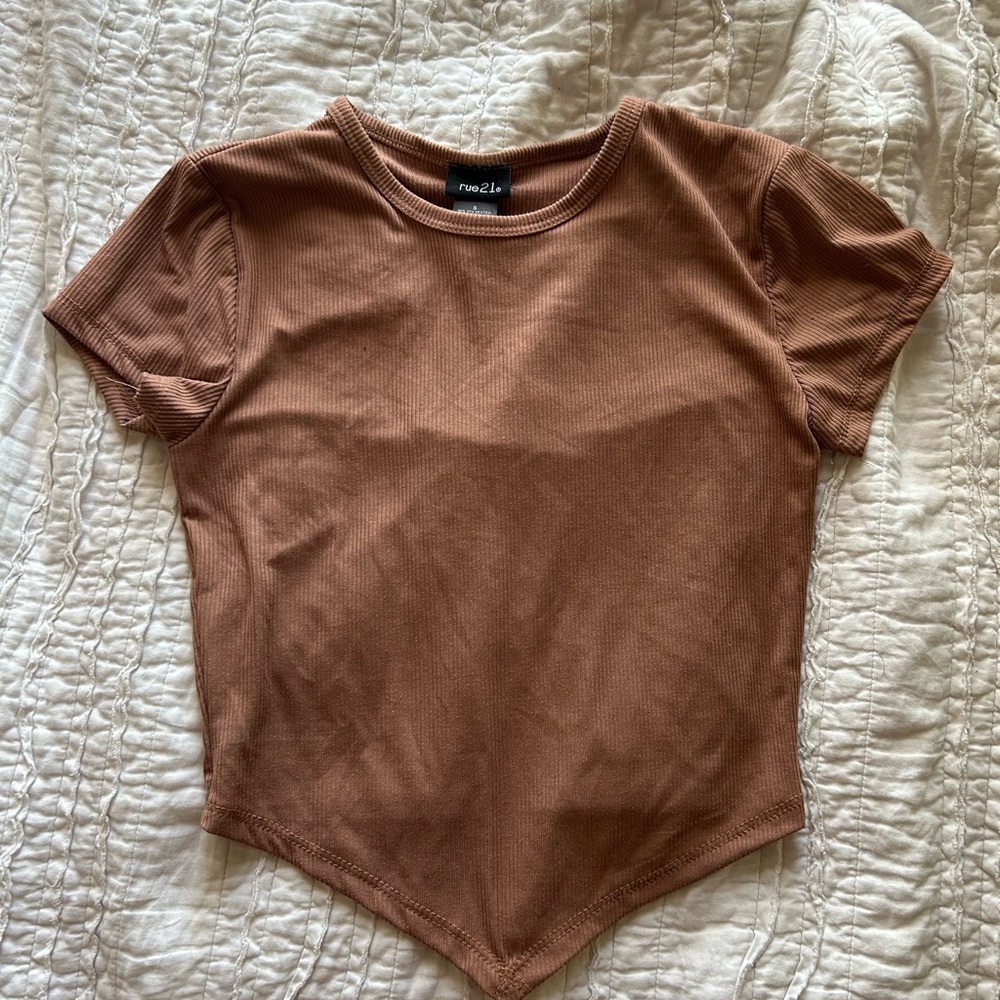 Brown, light weight Rue 21 top. size small